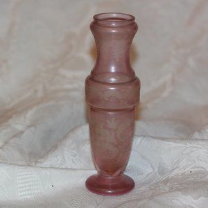 BOHEMIAN CZECH PINK SCENIC FLORAL ETCHED 6 1/4" BUD SMALL VASE